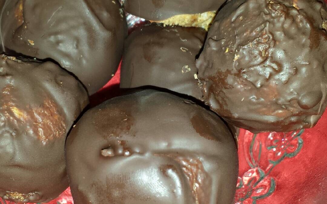 Chokladbollar i julsmak.